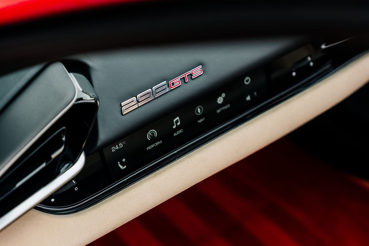 Ferrari 296 GTS