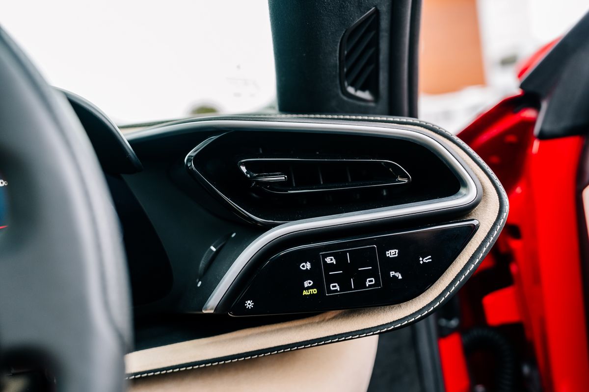 Ferrari 296 GTS