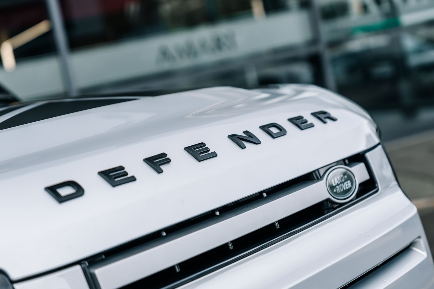 Land Rover Defender HSE D300 MHEV