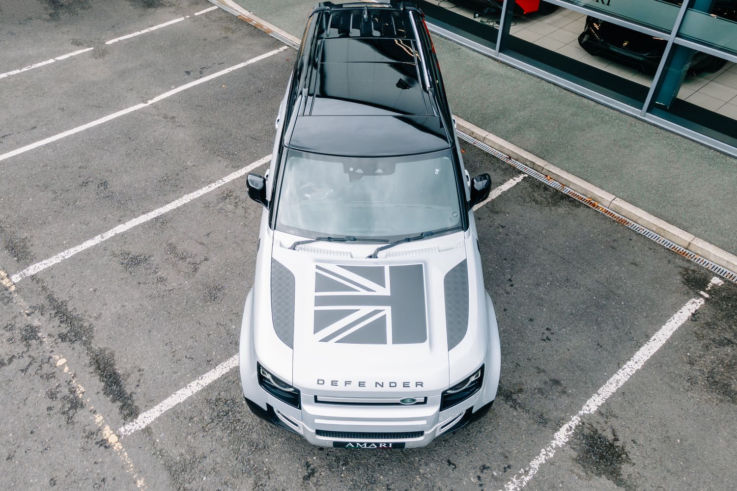 Land Rover Defender HSE D300 MHEV