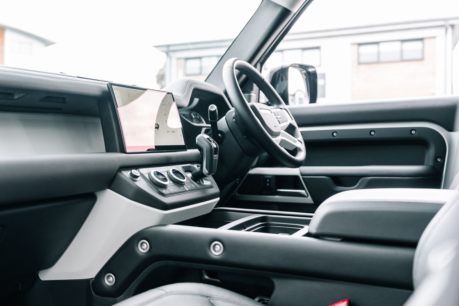 Land Rover Defender HSE D300 MHEV