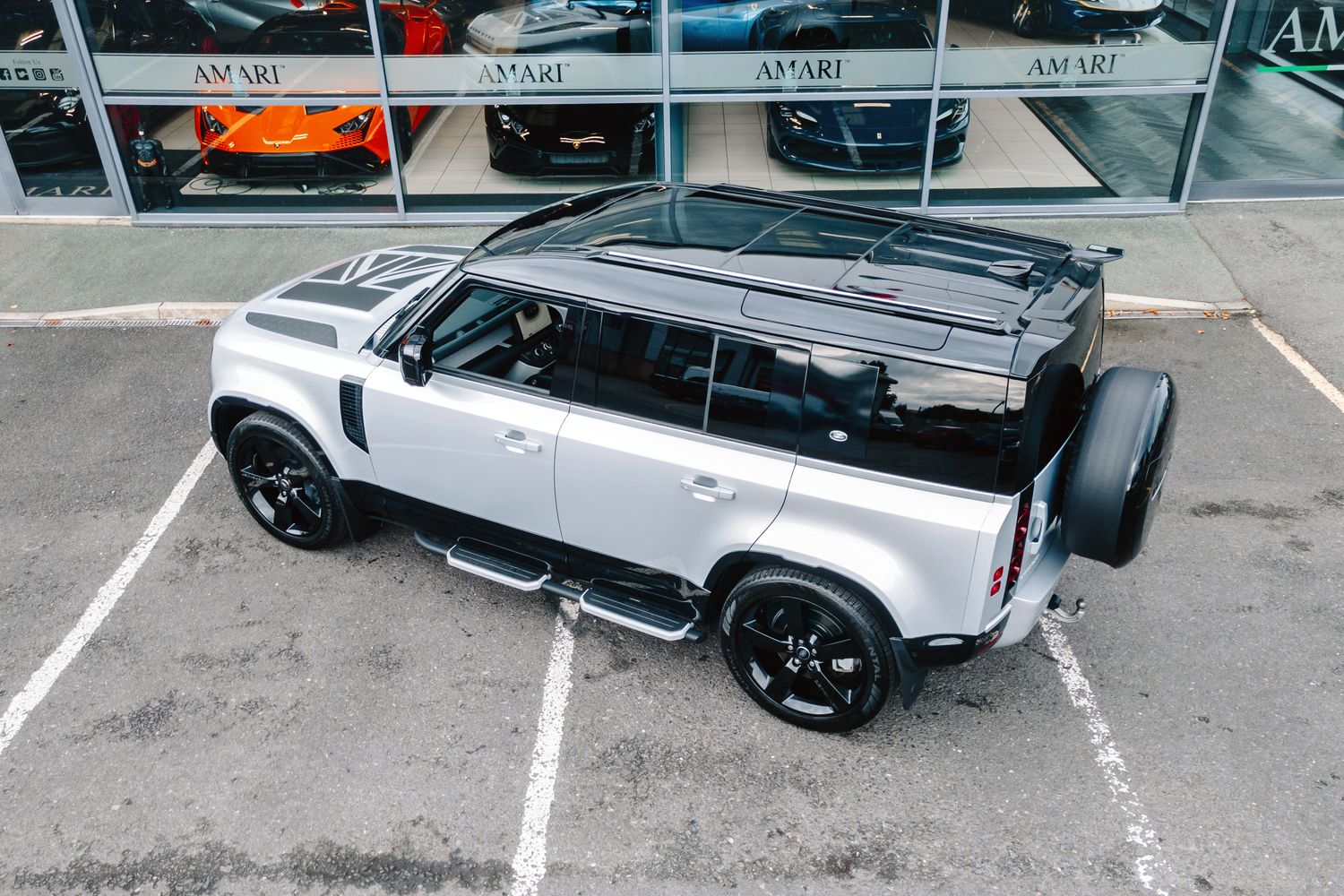 Land Rover Defender HSE D300 MHEV