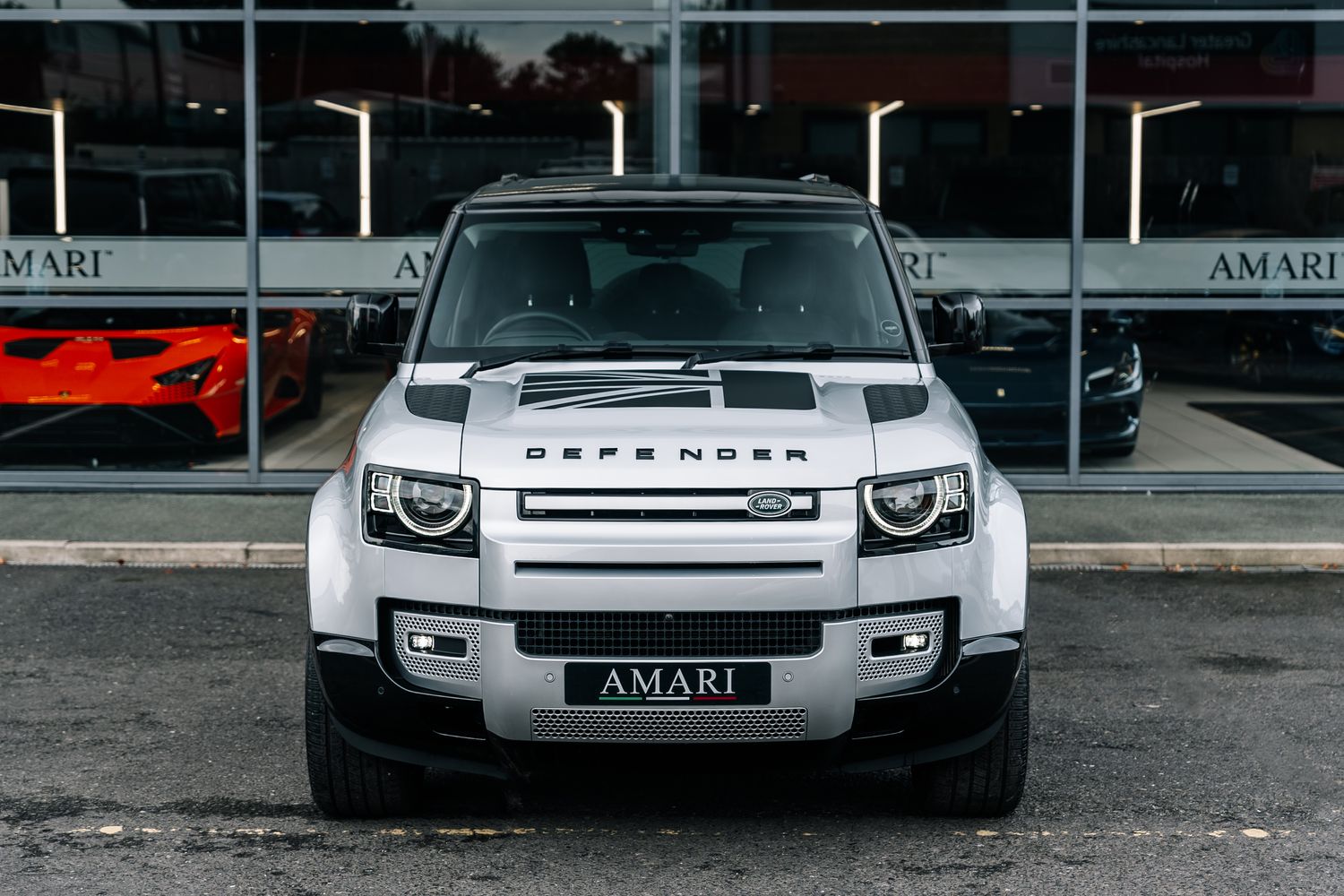 Land Rover Defender HSE D300 MHEV
