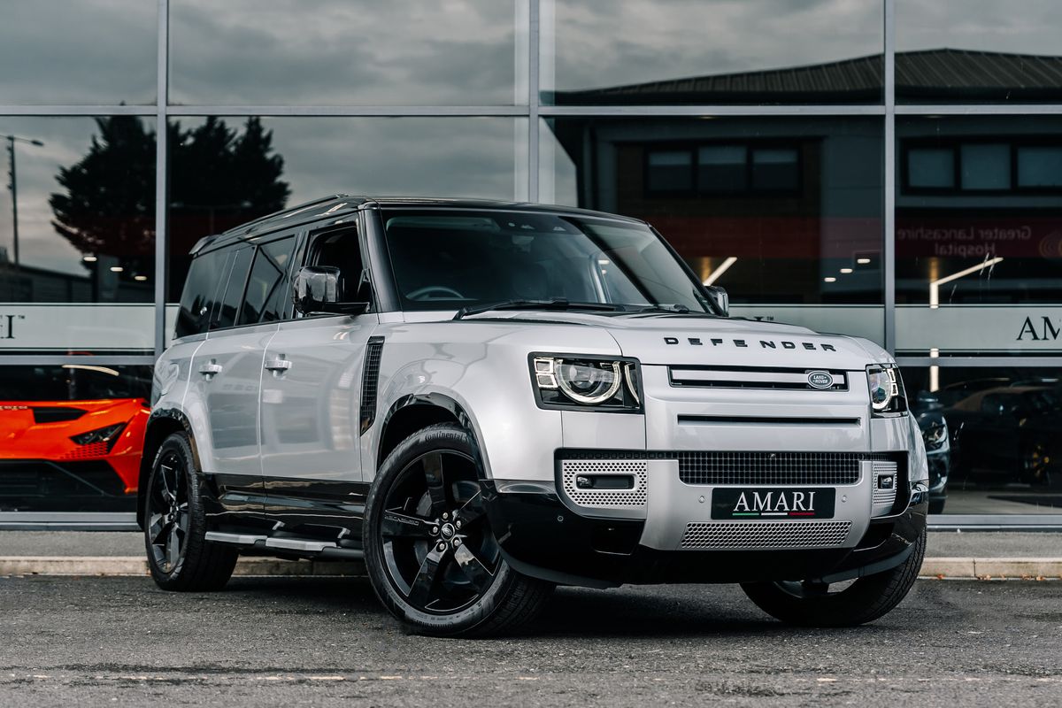 Land Rover Defender HSE D300 MHEV