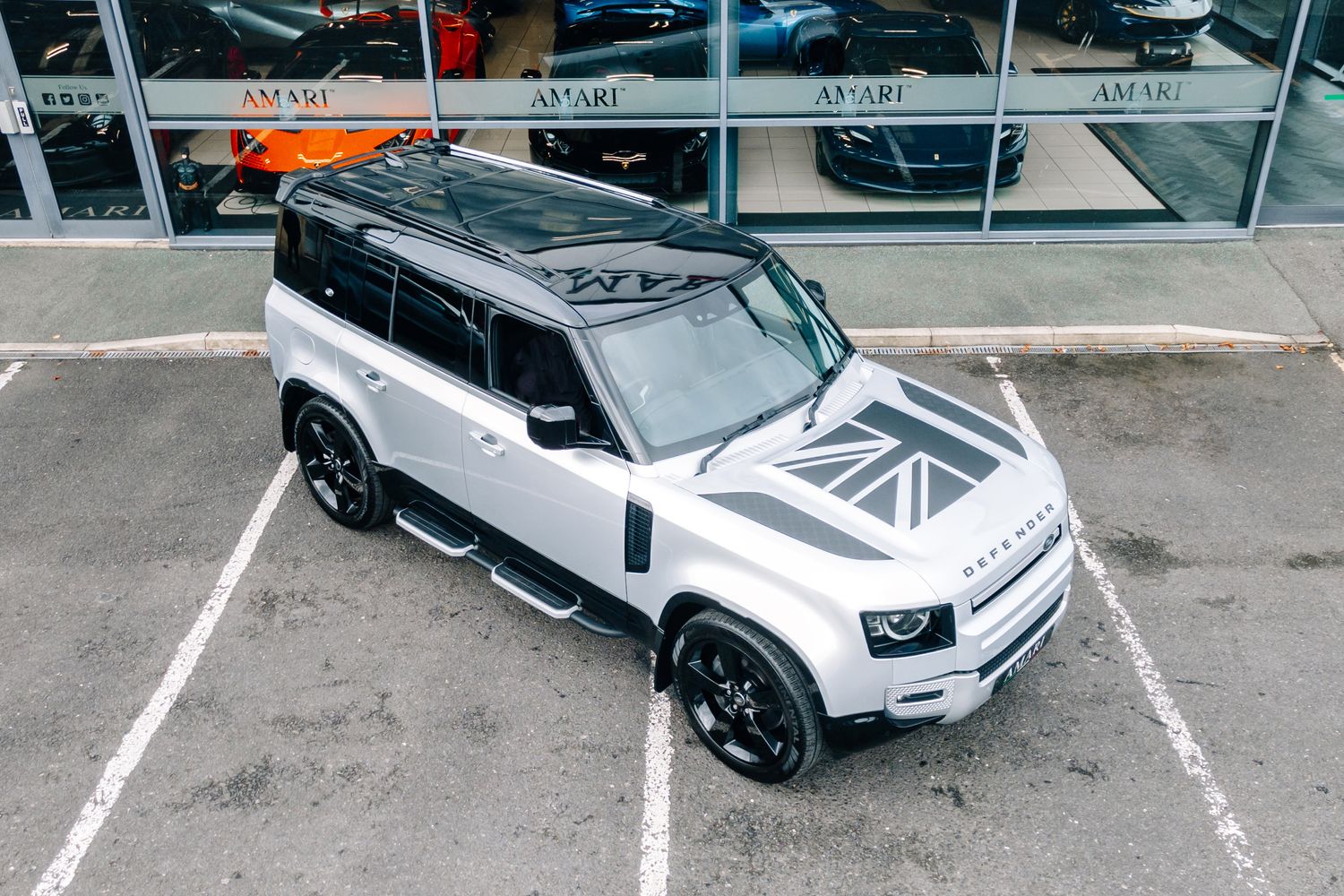 Land Rover Defender HSE D300 MHEV