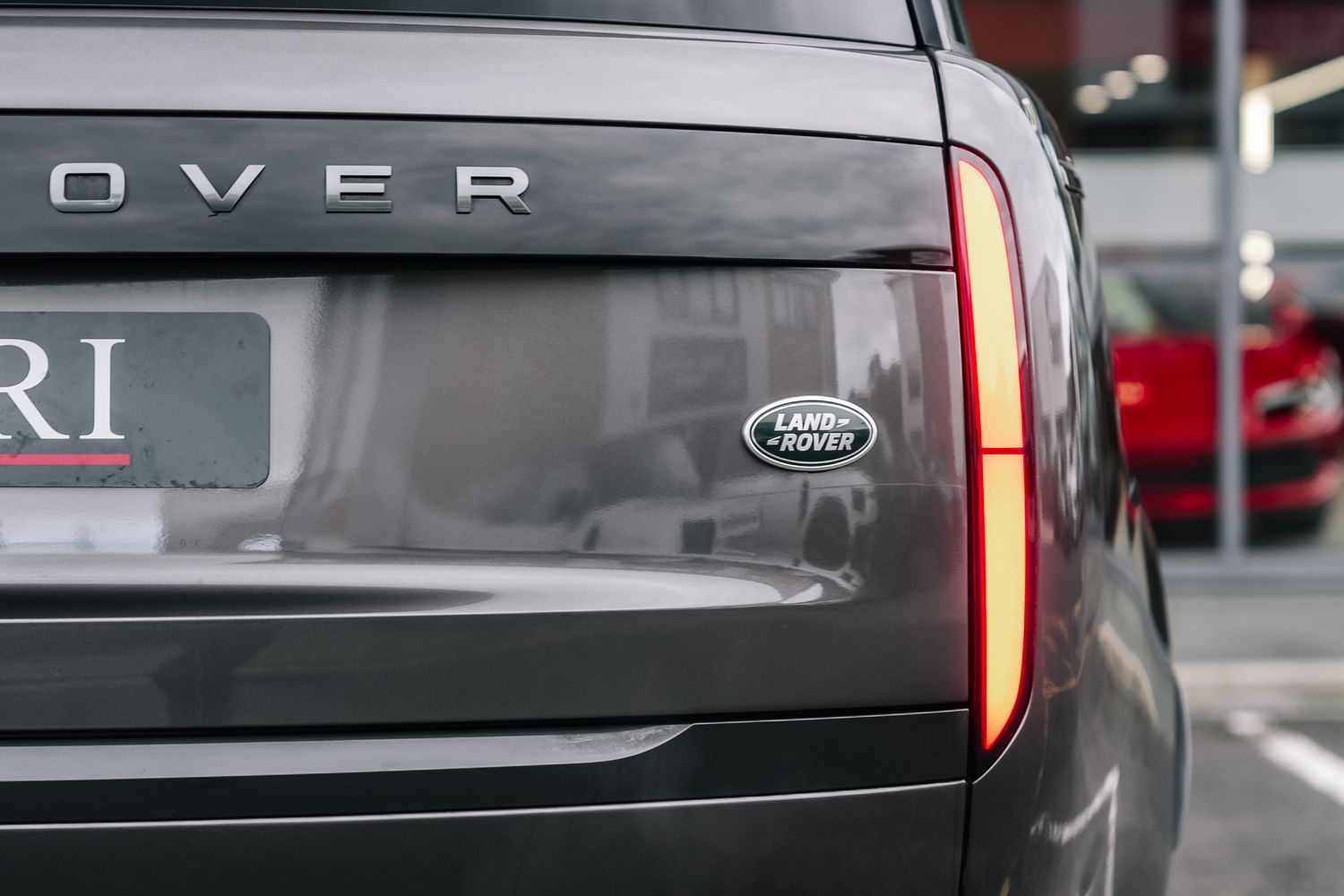 Land Rover Range Rover First Edition 4.4 P530