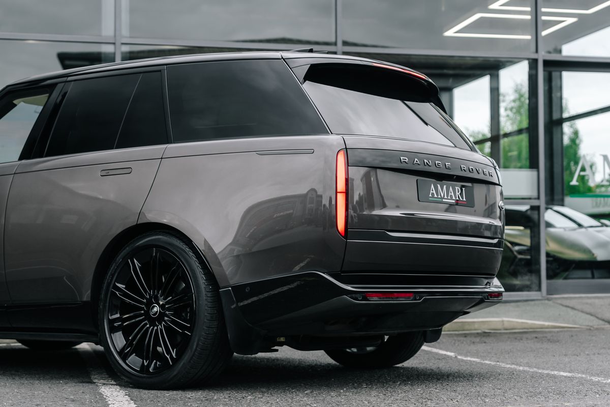 Land Rover Range Rover First Edition 4.4 P530