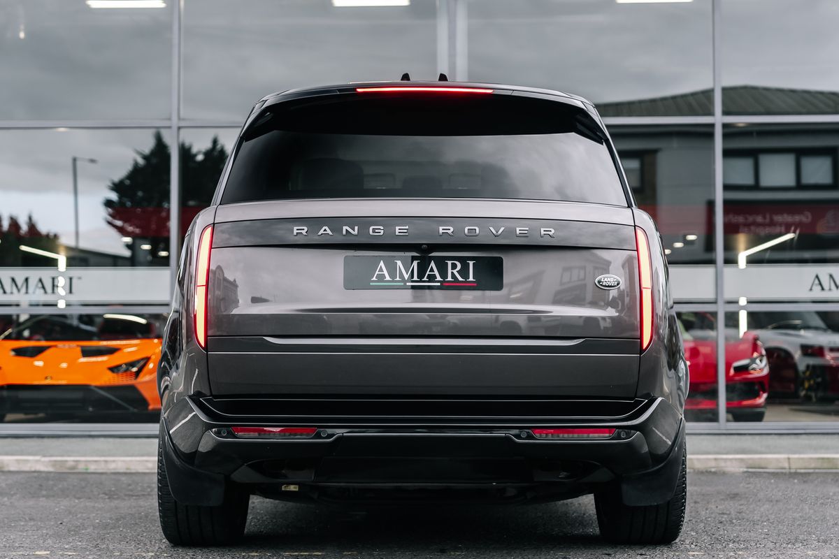 Land Rover Range Rover First Edition 4.4 P530