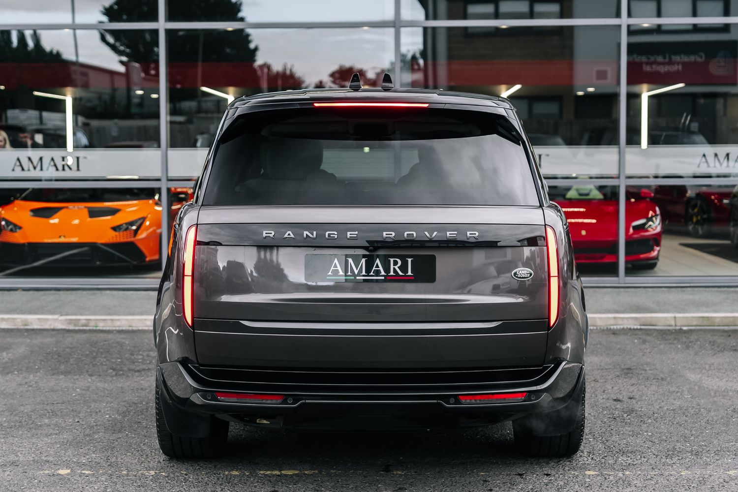Land Rover Range Rover First Edition 4.4 P530
