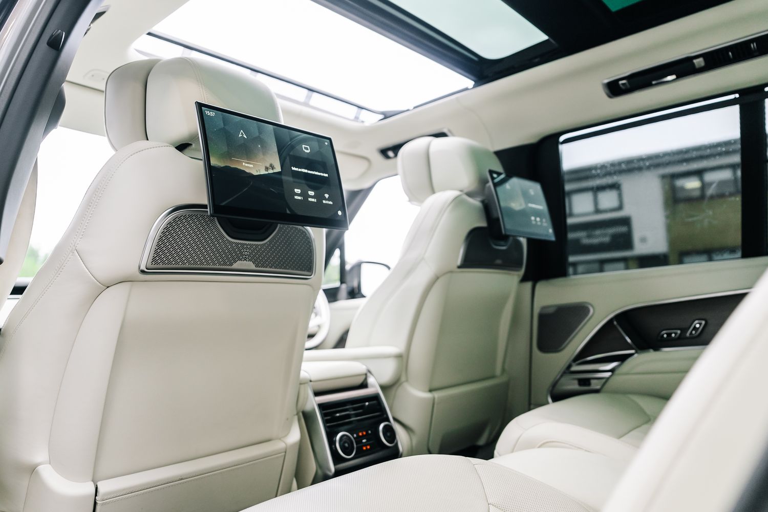 Land Rover Range Rover First Edition 4.4 P530