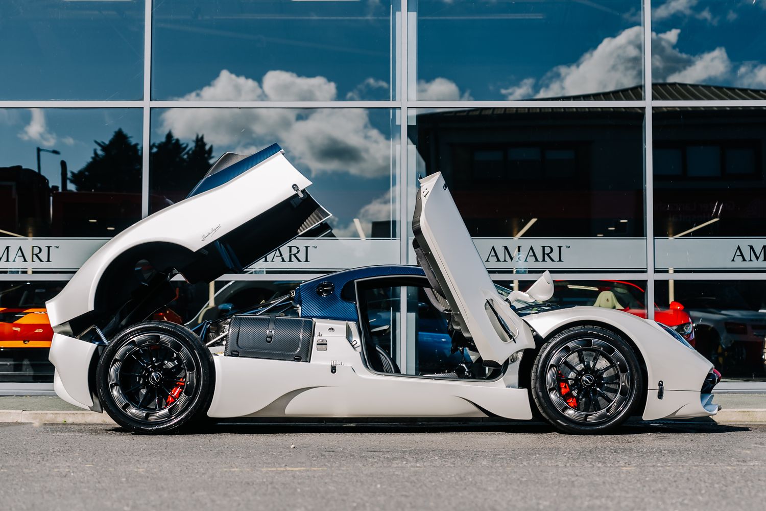 Pagani Utopia