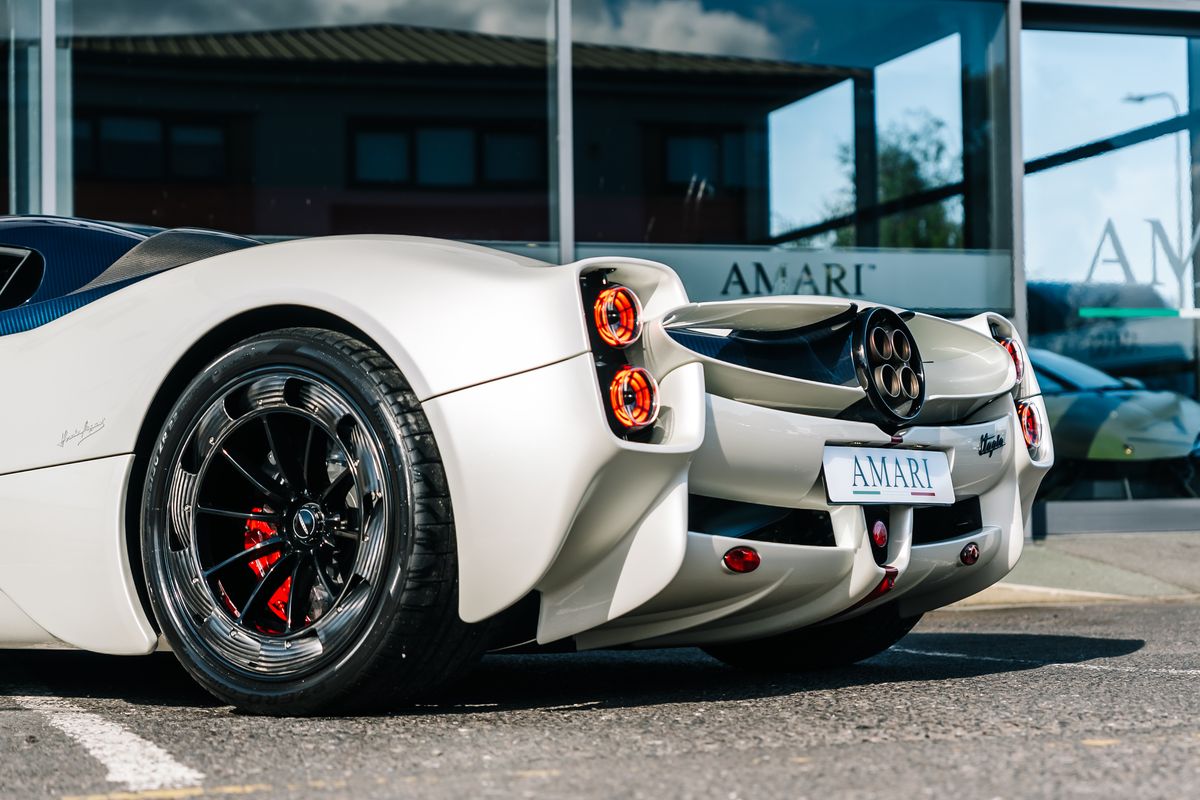 Pagani Utopia