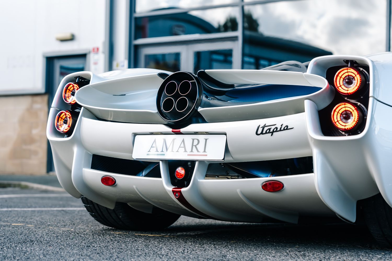 Pagani Utopia