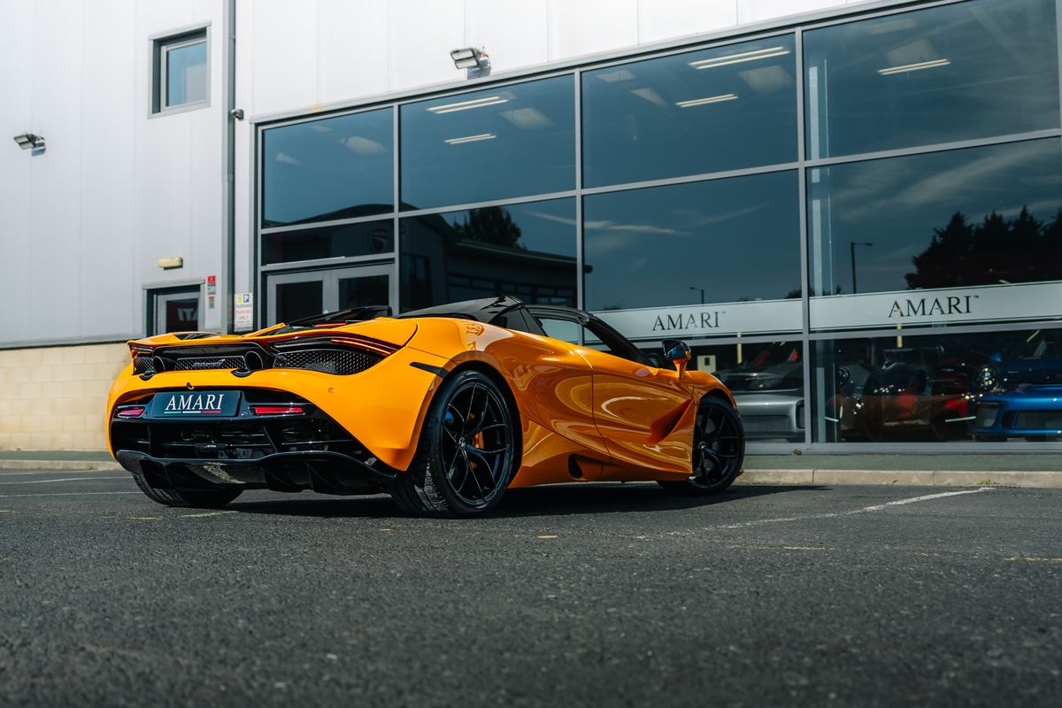 MCLAREN 720S SPIDER PERFORMANCE V8