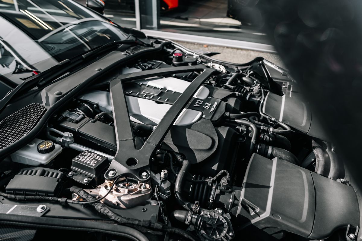 Aston Martin DBS Superleggera 770 Ultimate
