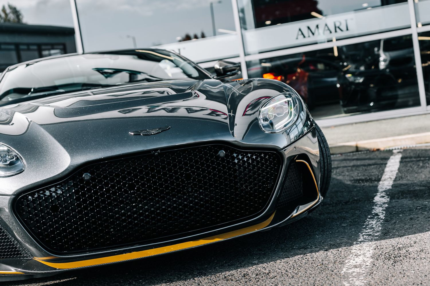 Aston Martin DBS Superleggera 770 Ultimate