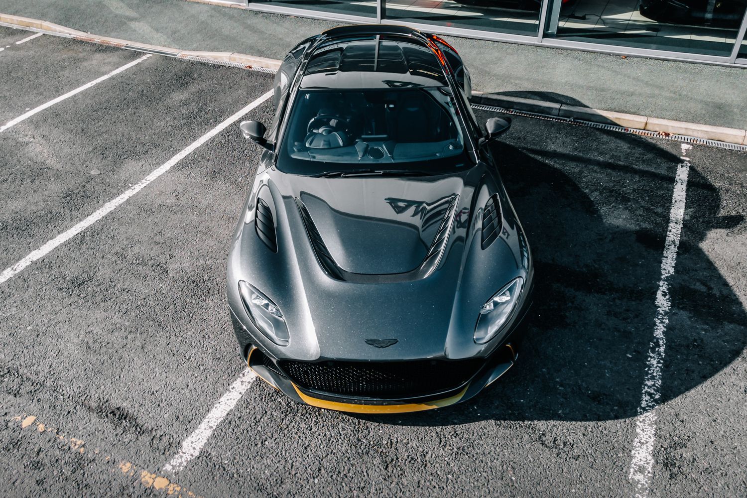 Aston Martin DBS Superleggera 770 Ultimate