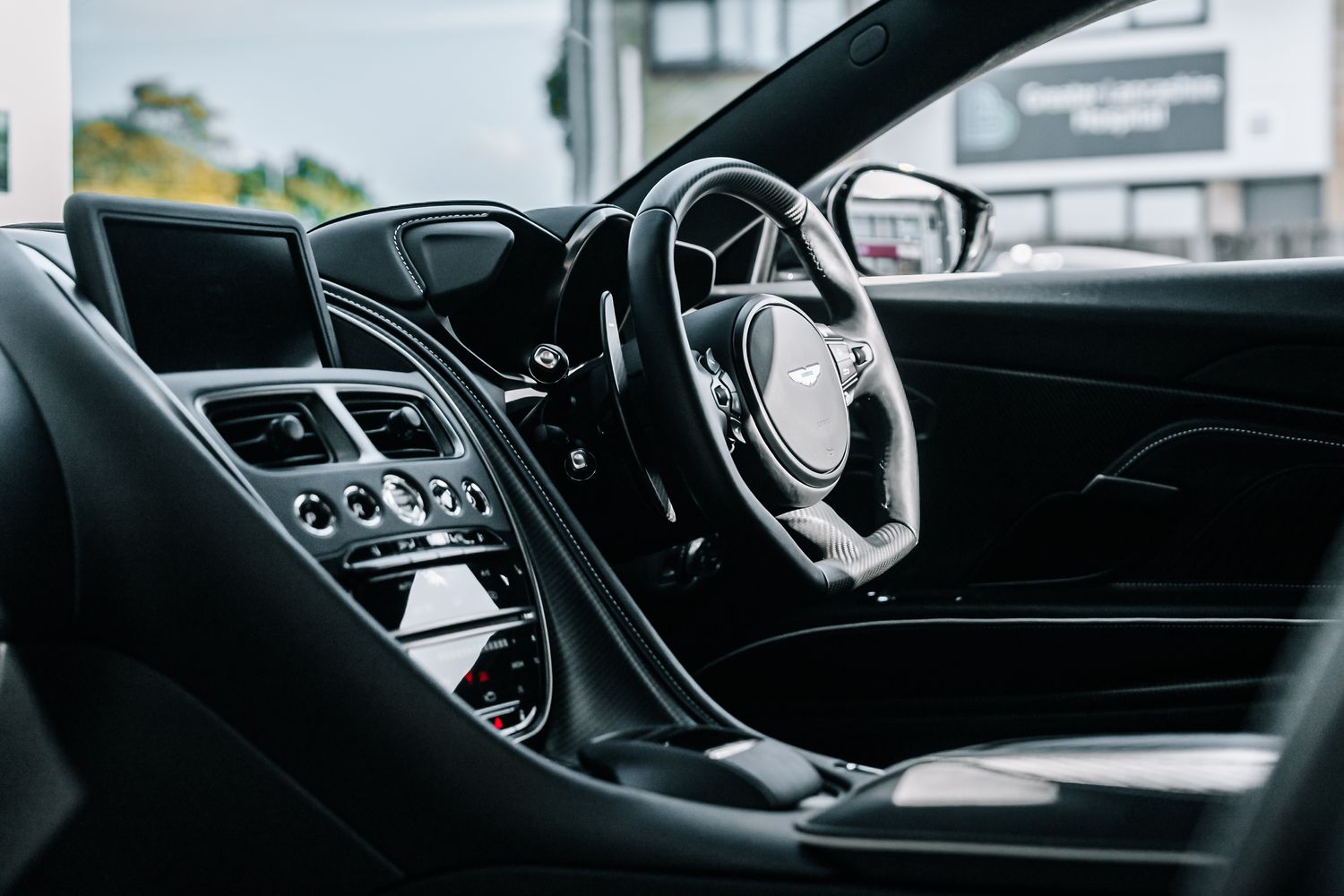 Aston Martin DBS Superleggera 770 Ultimate