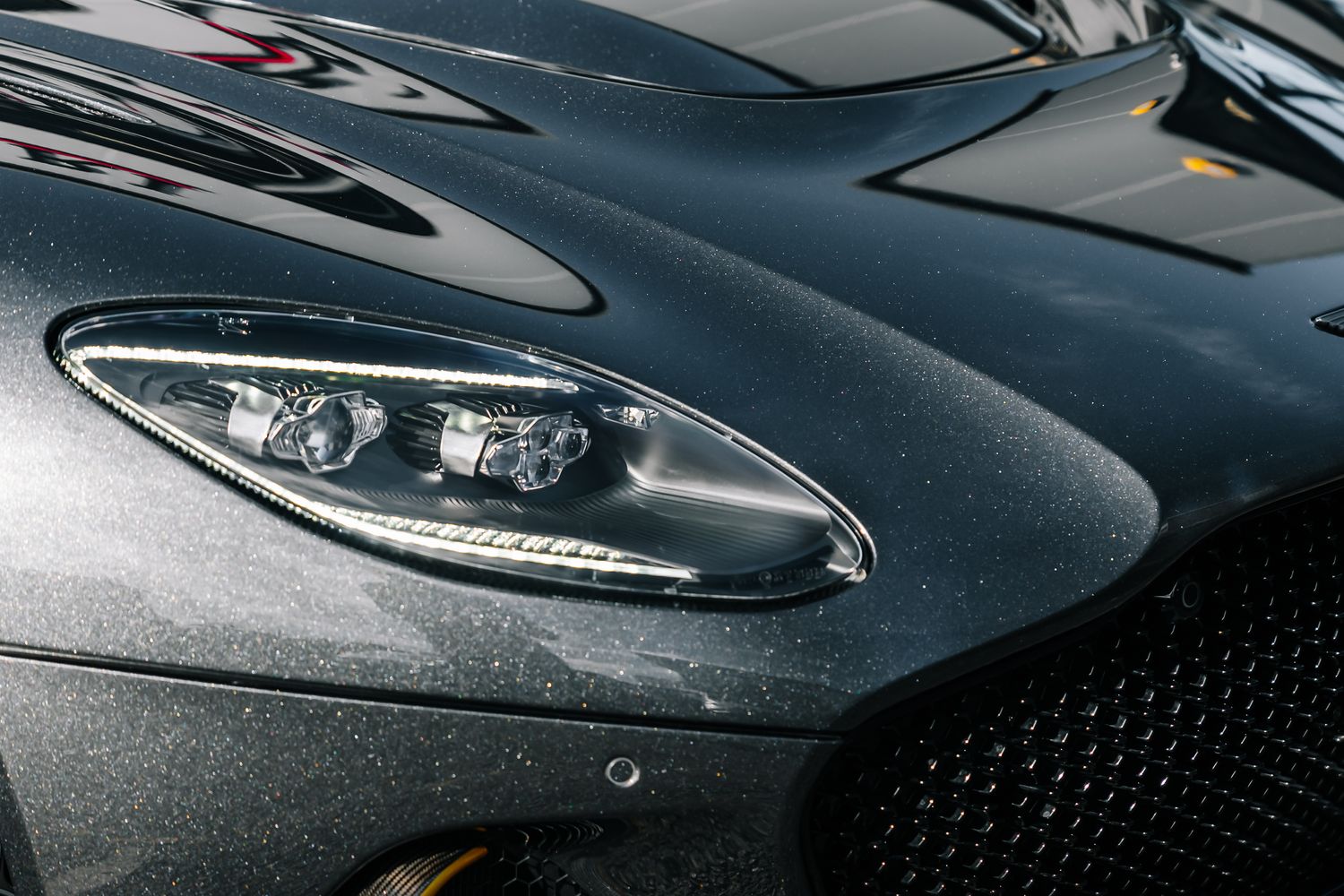 Aston Martin DBS Superleggera 770 Ultimate