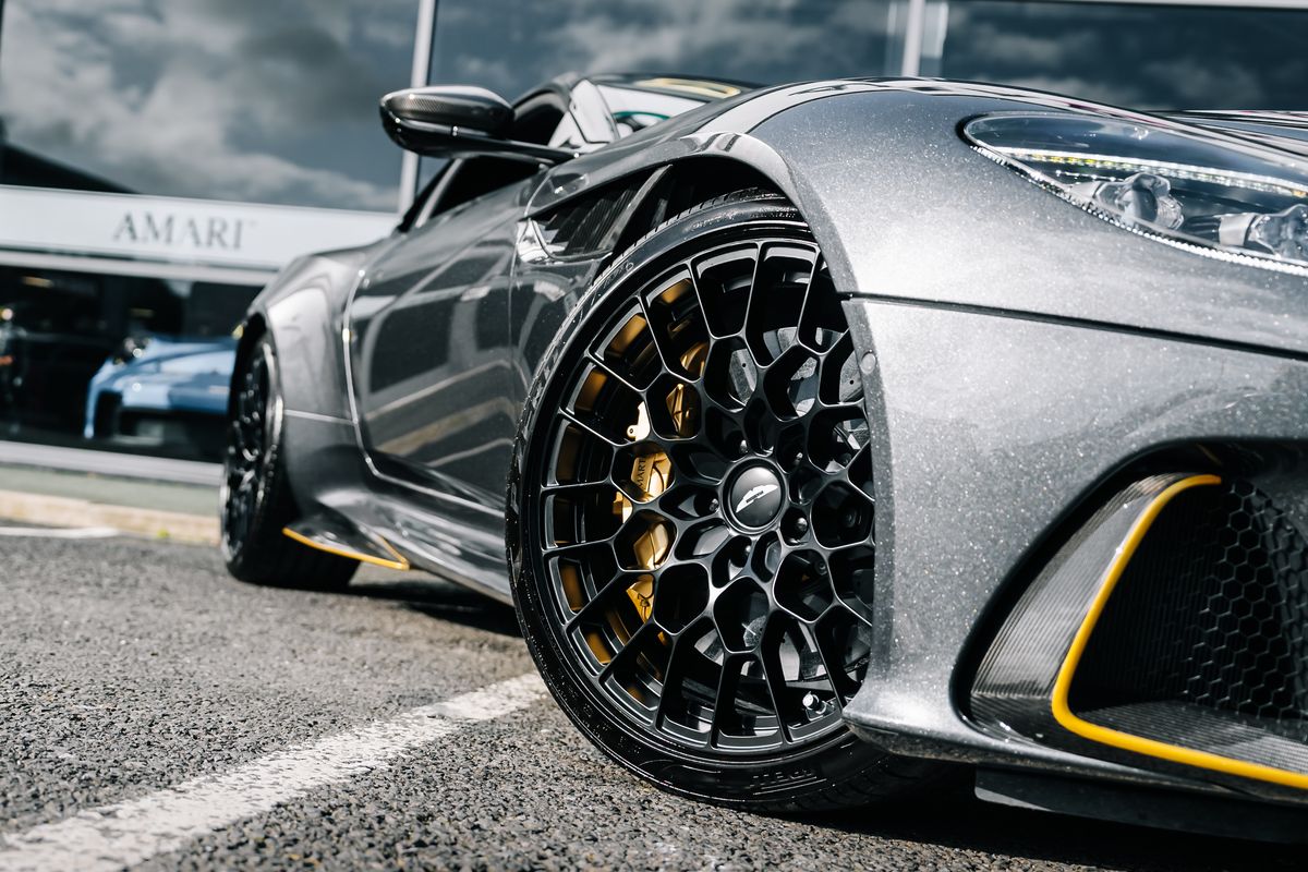Aston Martin DBS Superleggera 770 Ultimate