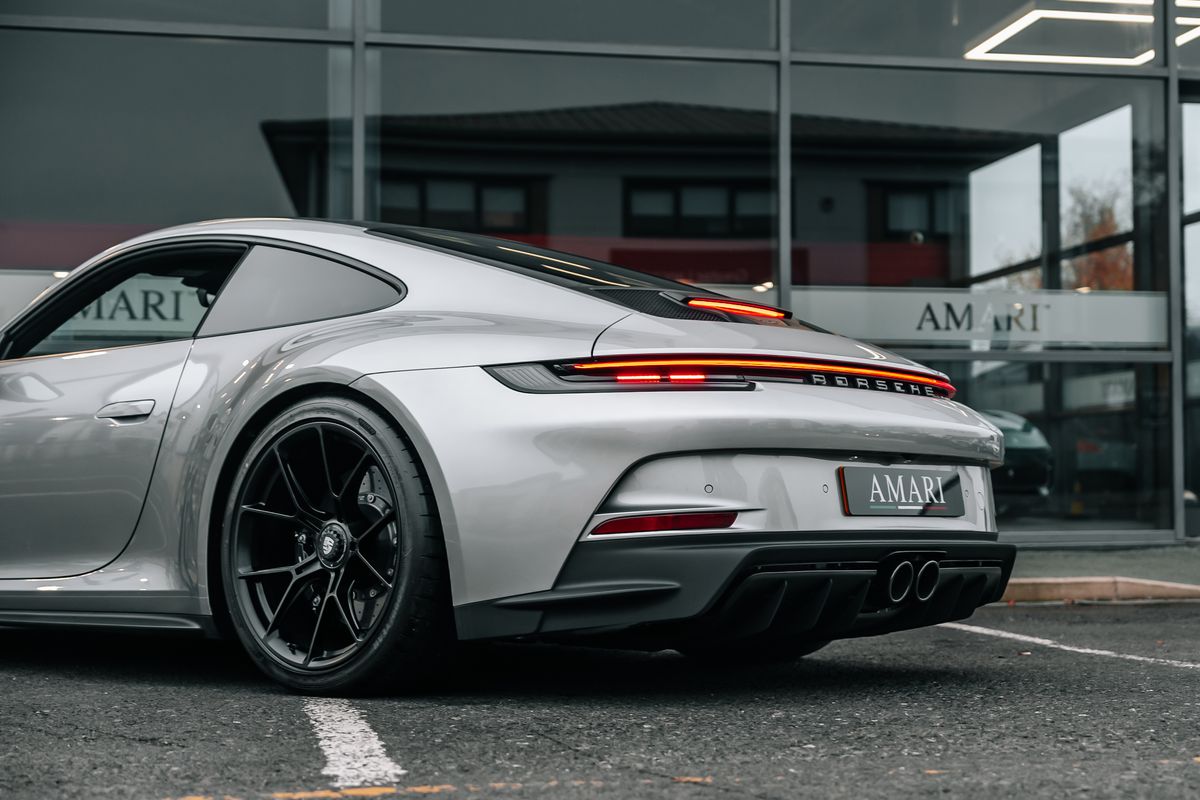 Porsche 911 992 GT3 Touring