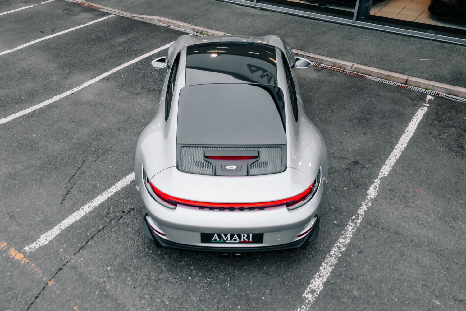 Porsche 911 992 GT3 Touring
