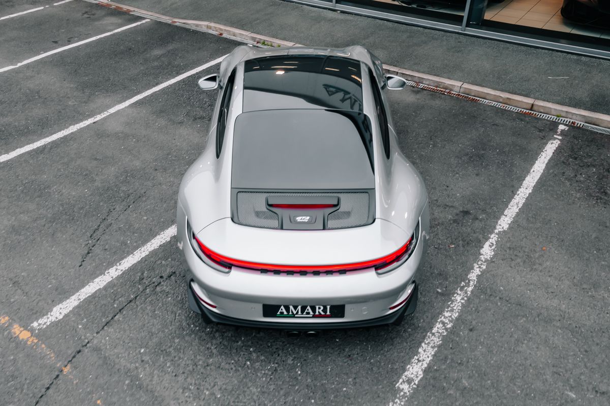 Porsche 911 992 GT3 Touring