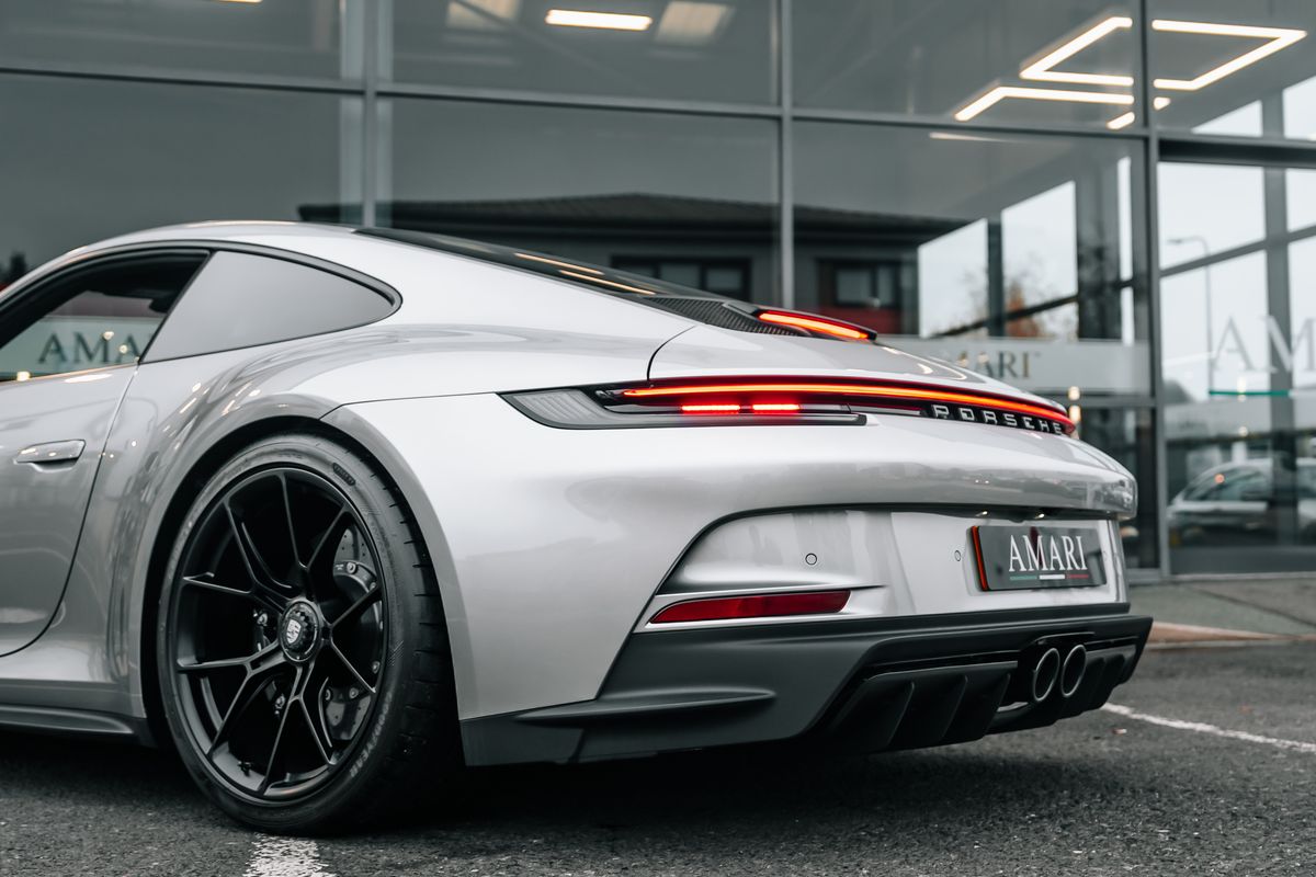Porsche 911 992 GT3 Touring