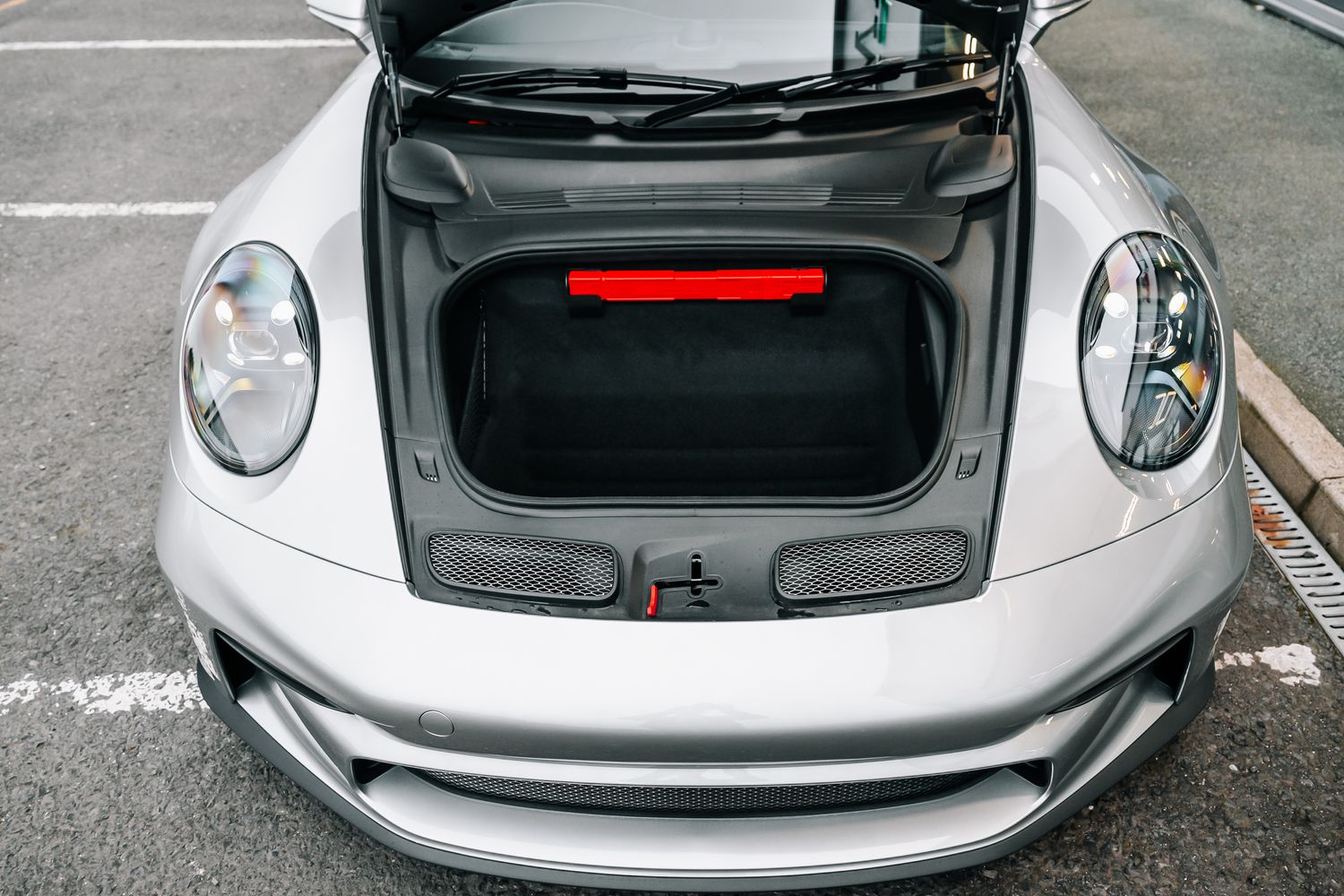 Porsche 911 992 GT3 Touring
