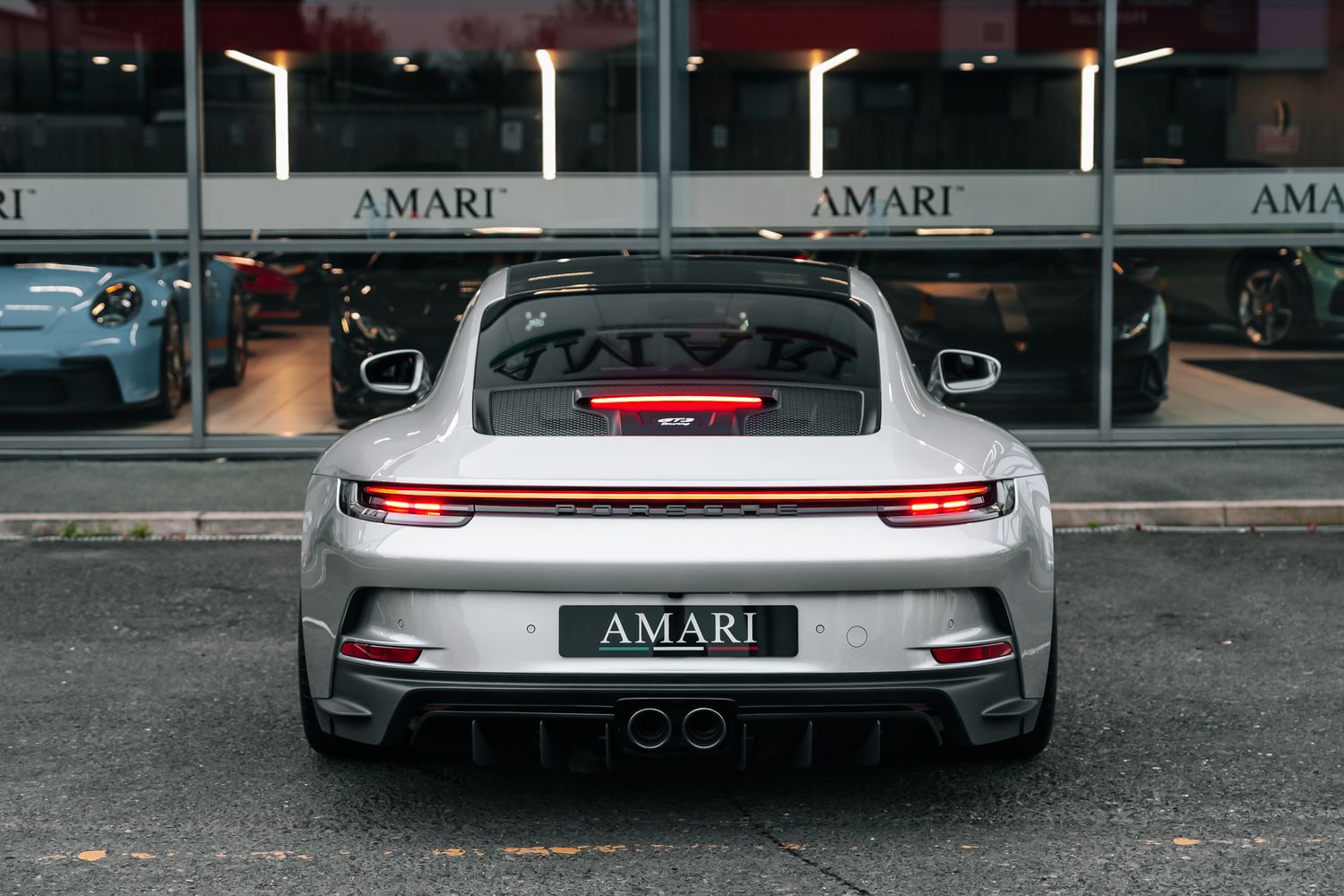 Porsche 911 992 GT3 Touring