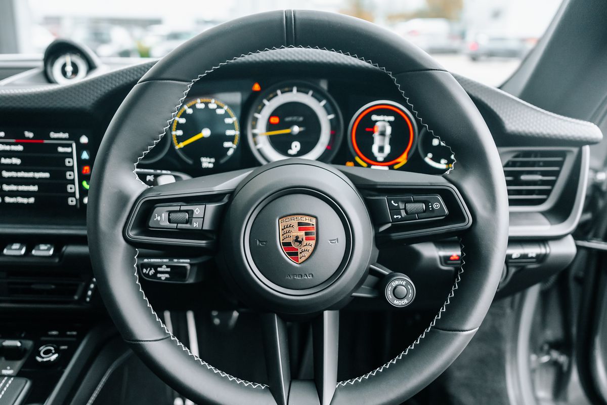 Porsche 911 992 GT3 Touring