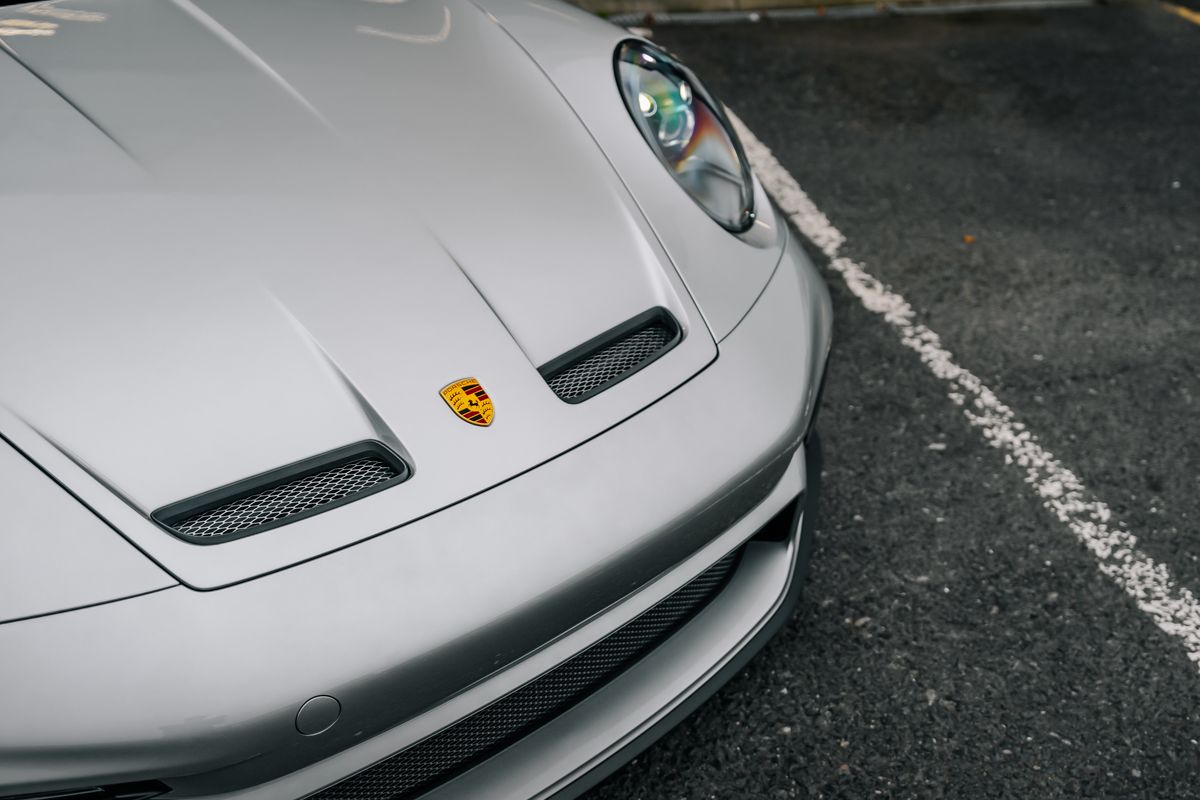 Porsche 911 992 GT3 Touring