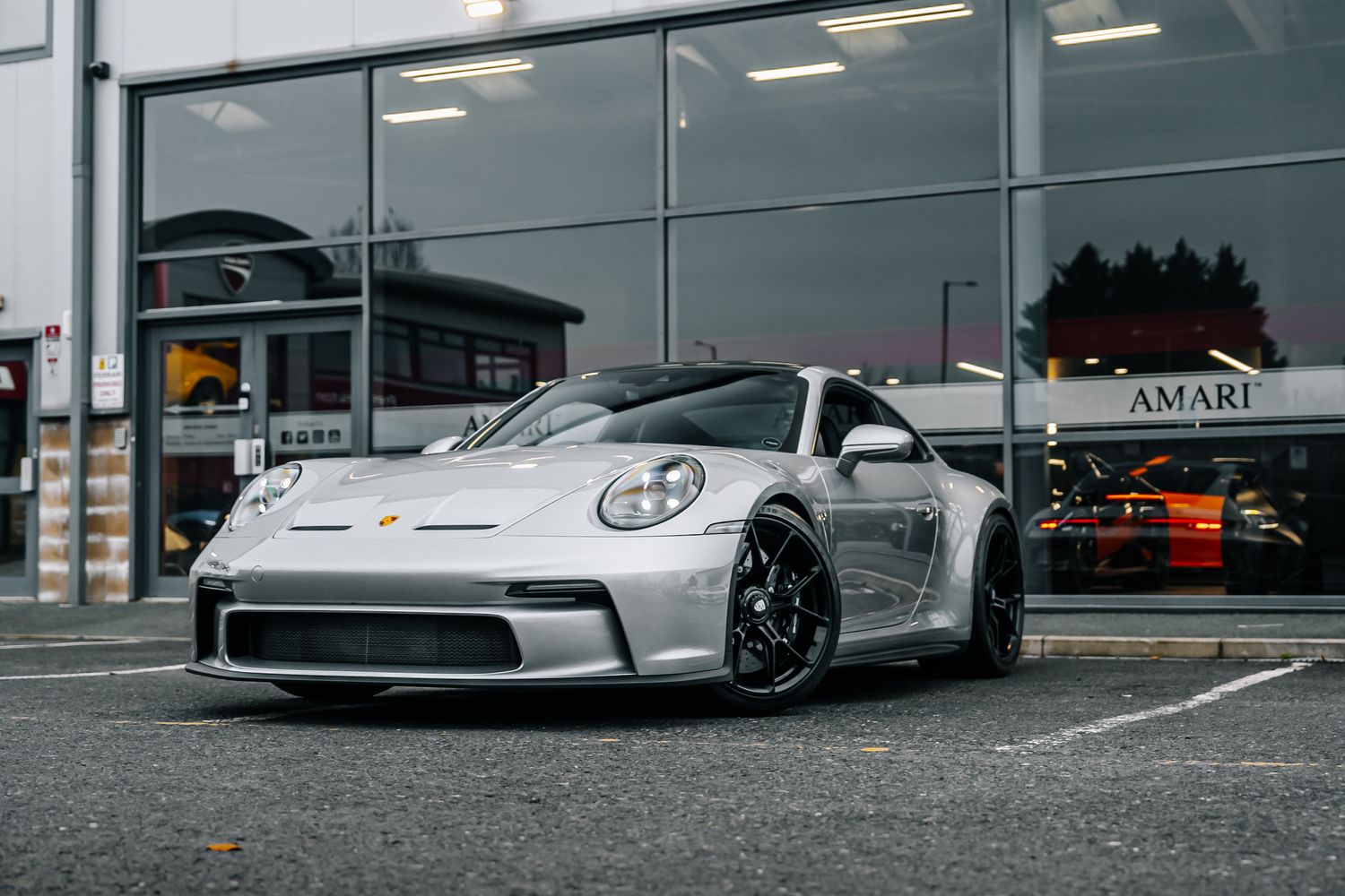 Porsche 911 992 GT3 Touring