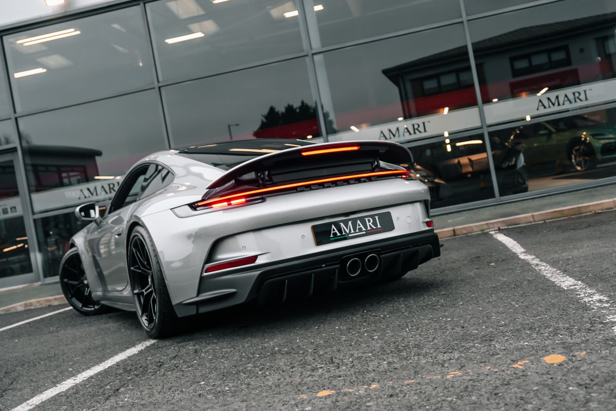 Porsche 911 992 GT3 Touring