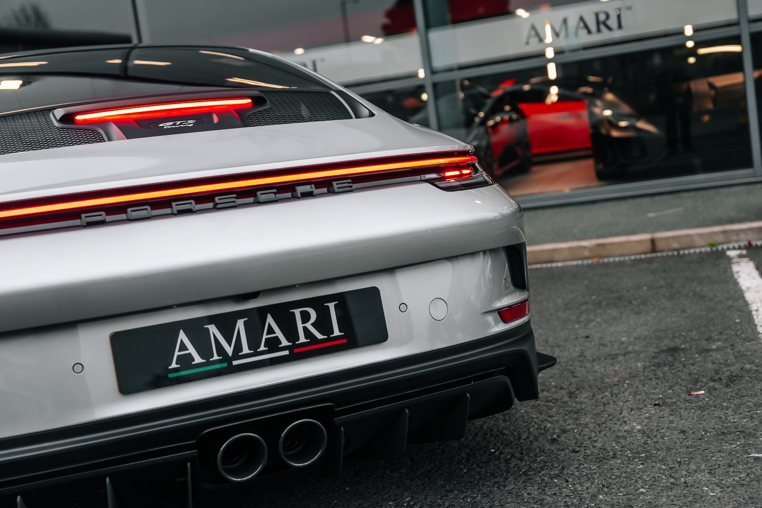 Porsche 911 992 GT3 Touring
