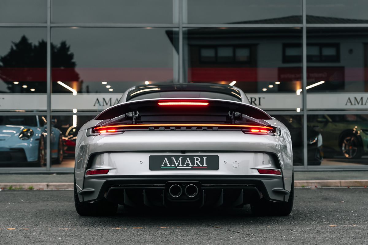 Porsche 911 992 GT3 Touring