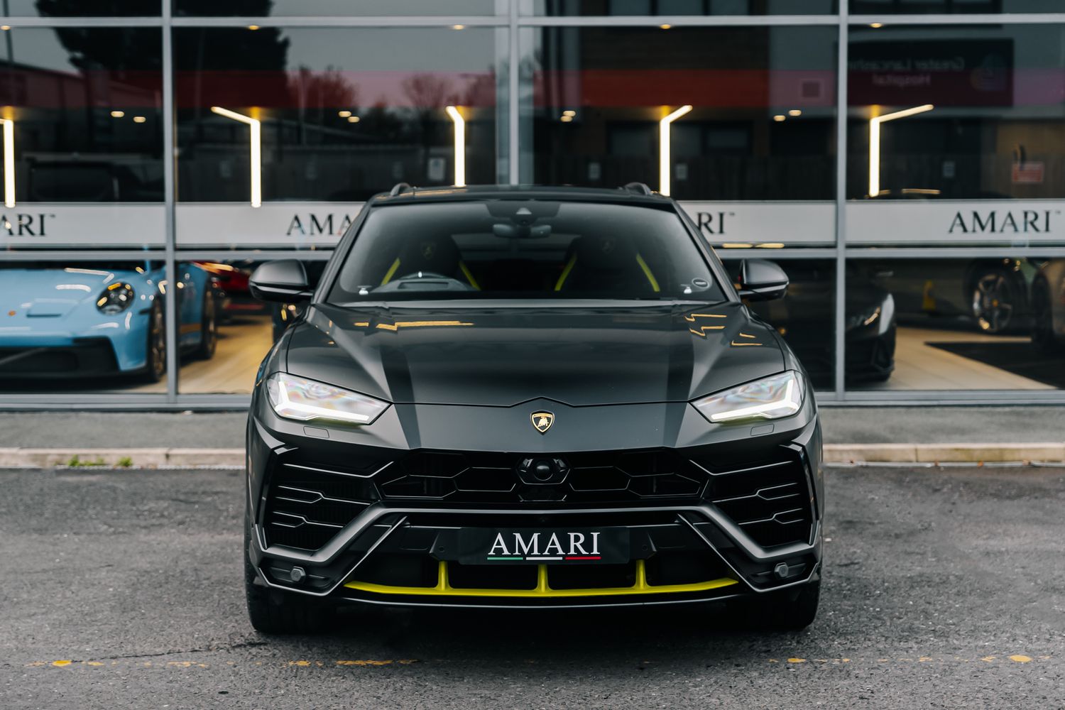Lamborghini Urus Graphite Capsule