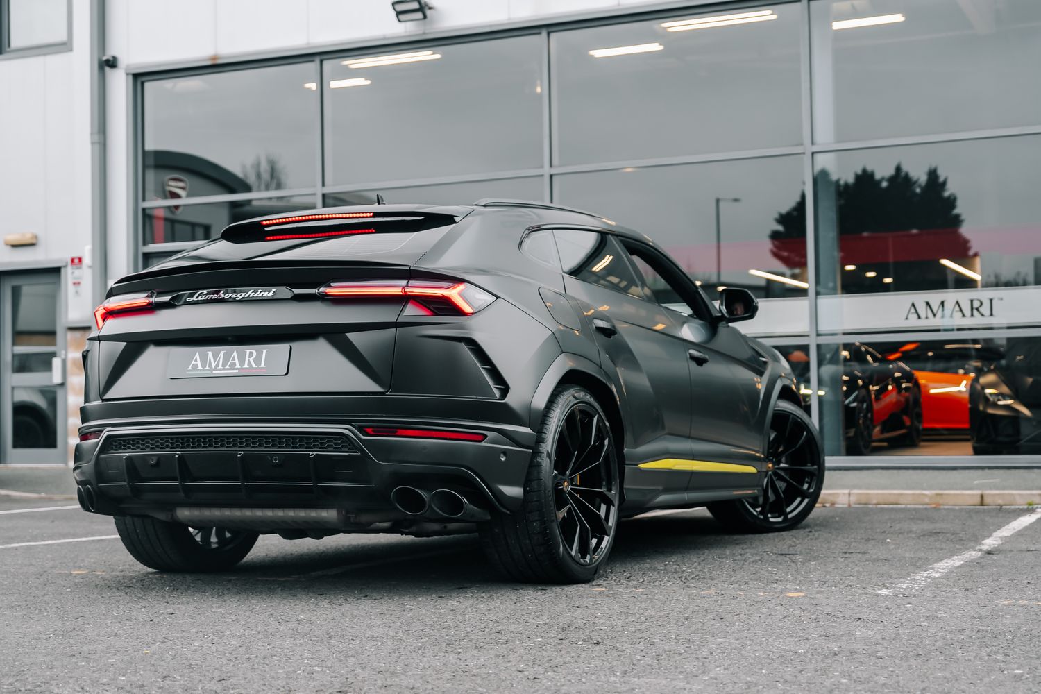 Lamborghini Urus Graphite Capsule