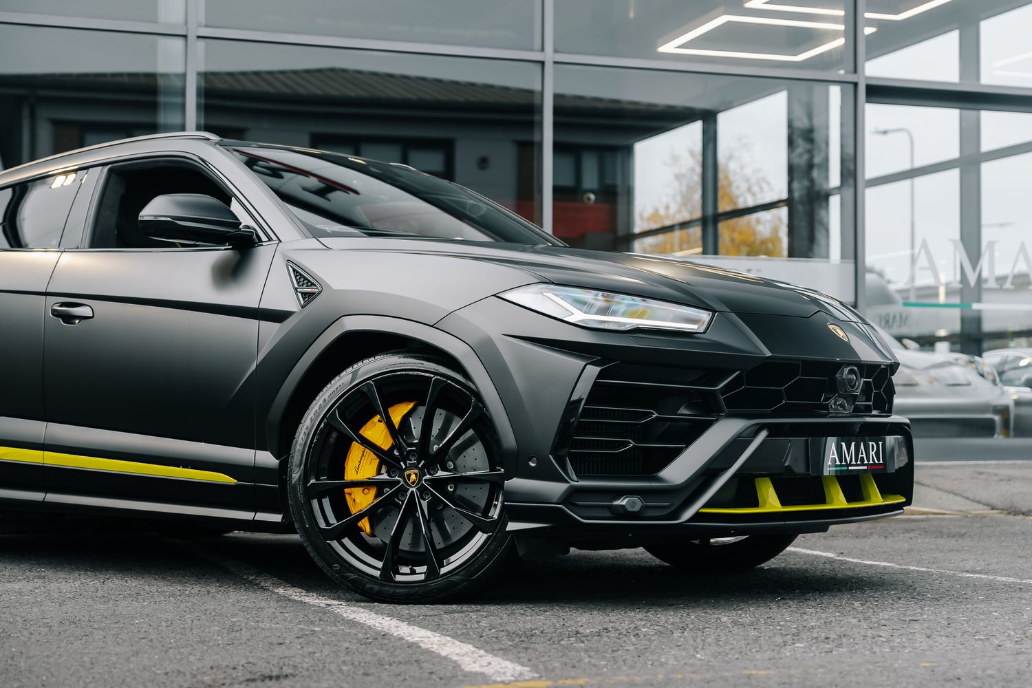 Lamborghini Urus Graphite Capsule