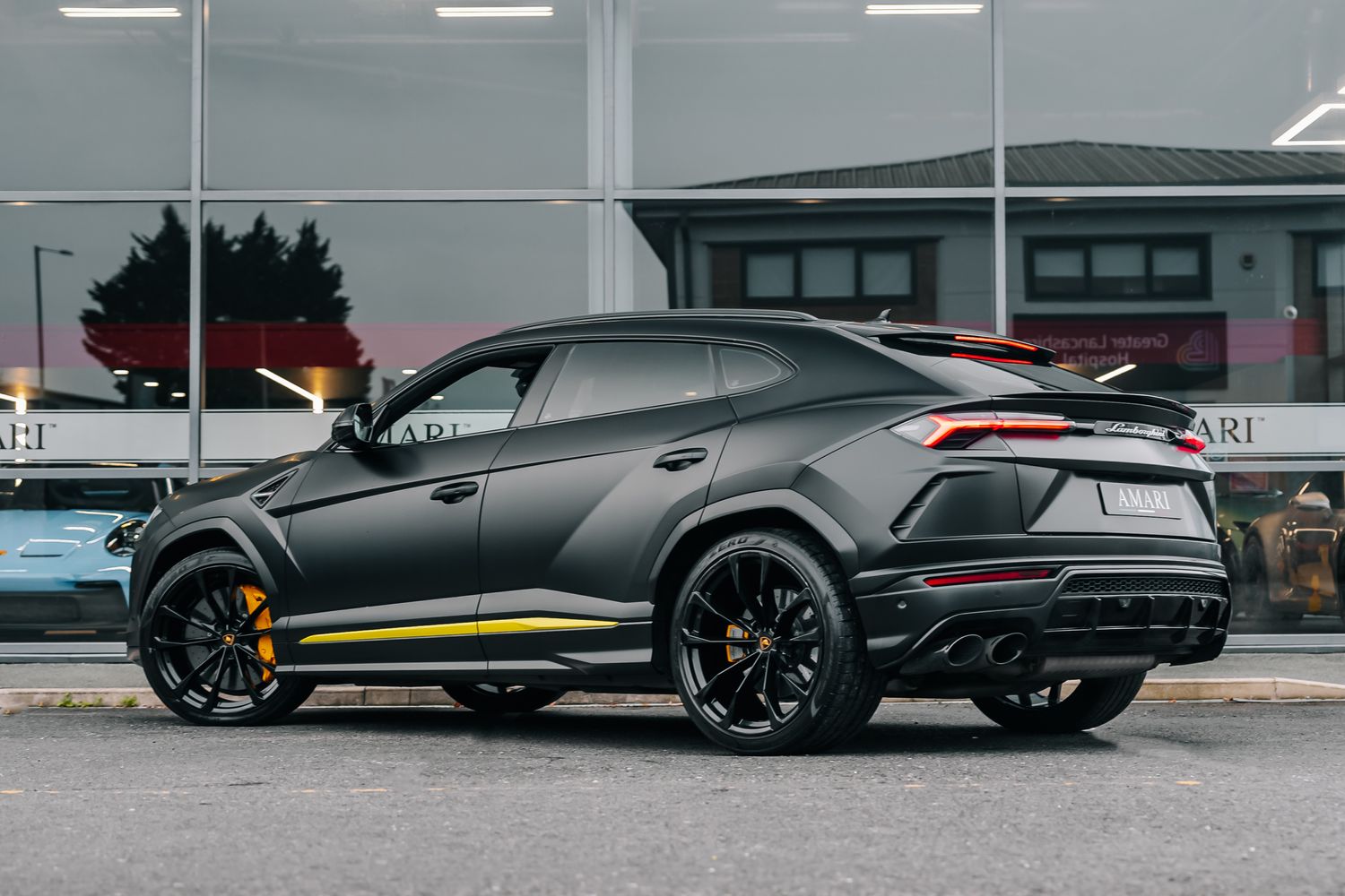 Lamborghini Urus Graphite Capsule