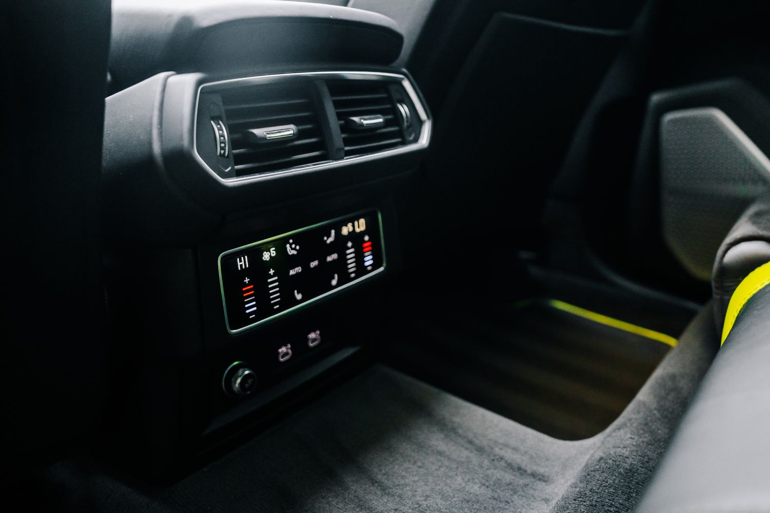 Lamborghini Urus Graphite Capsule