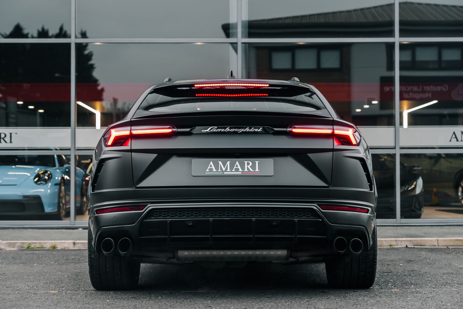 Lamborghini Urus Graphite Capsule