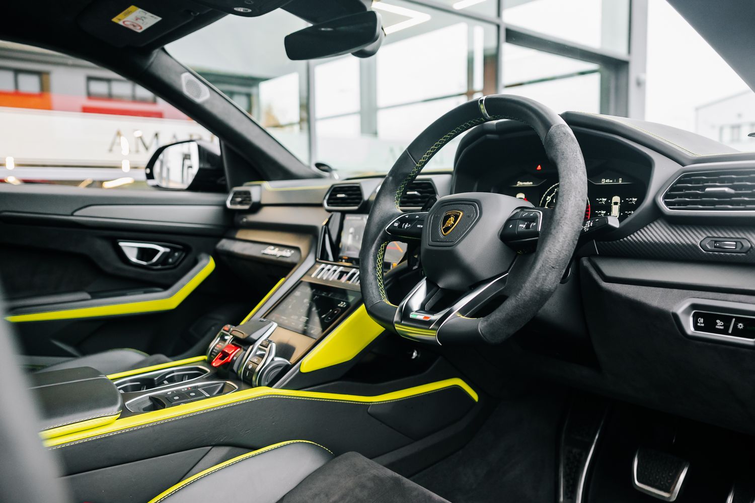 Lamborghini Urus Graphite Capsule