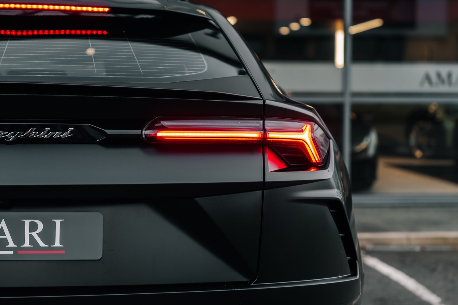 Lamborghini Urus Graphite Capsule