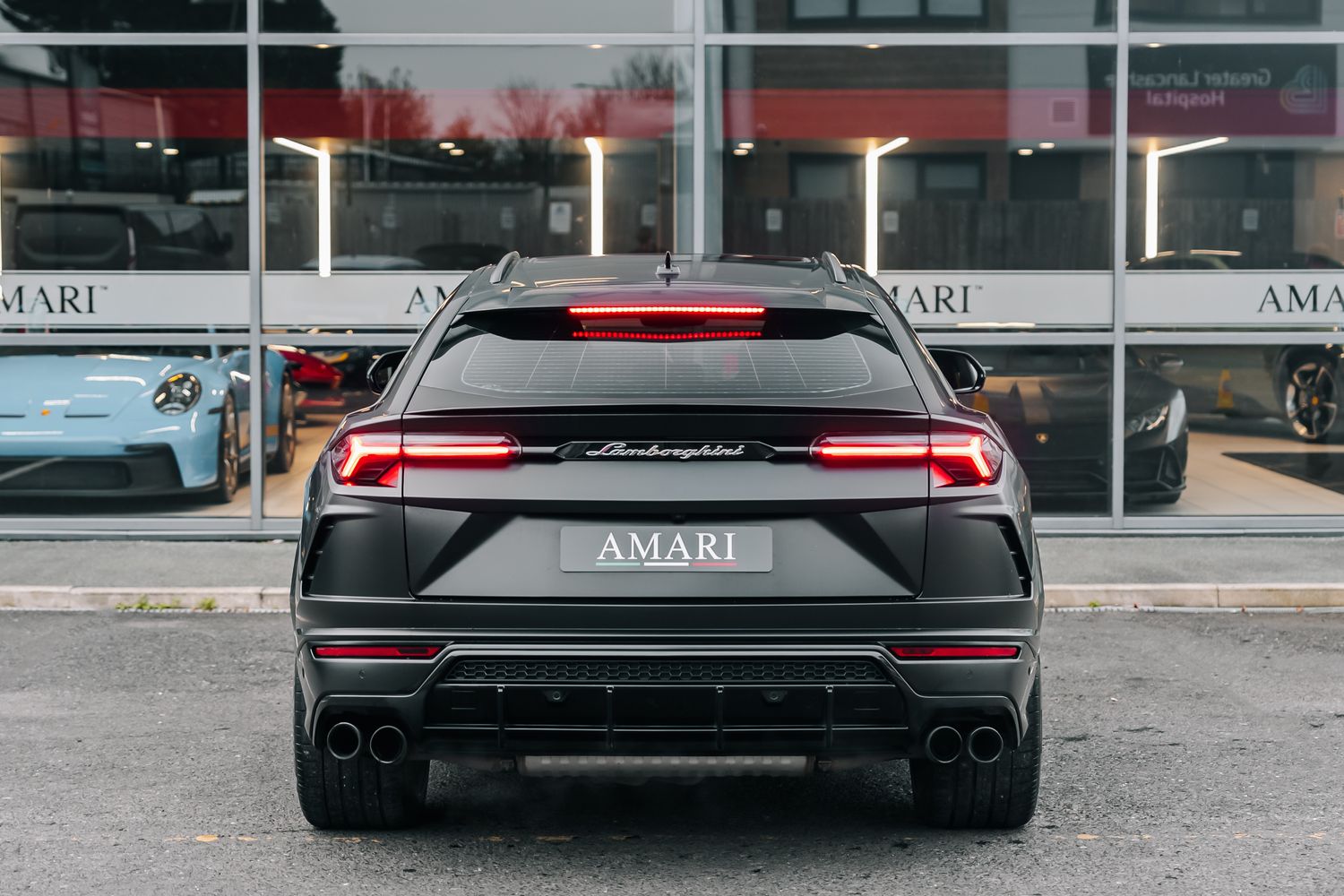 Lamborghini Urus Graphite Capsule