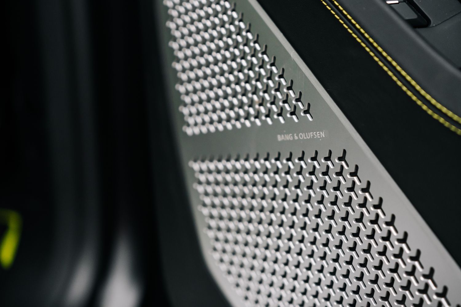 Lamborghini Urus Graphite Capsule