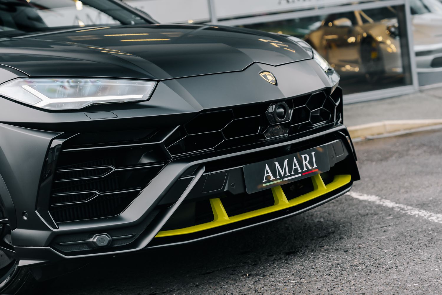 Lamborghini Urus Graphite Capsule
