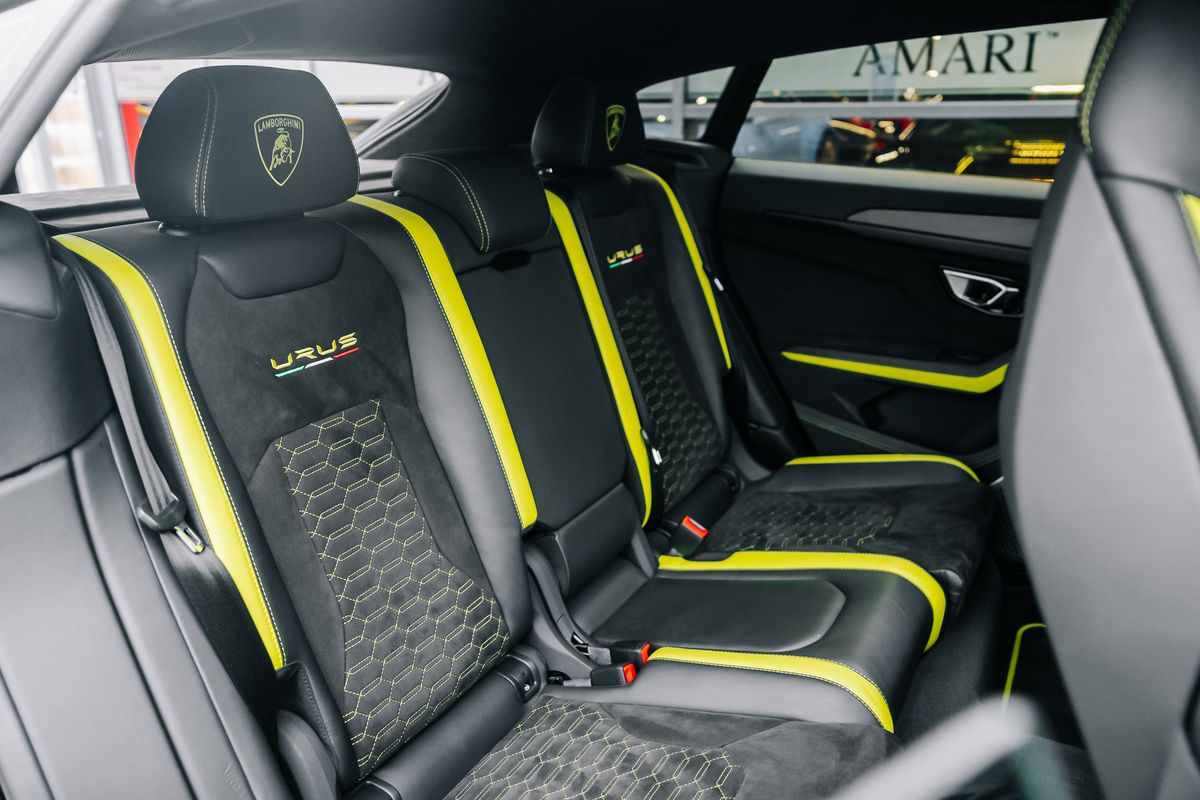 Lamborghini Urus Graphite Capsule