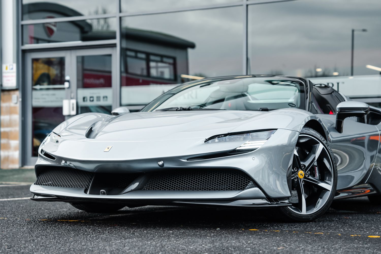 Ferrari SF90 Spider