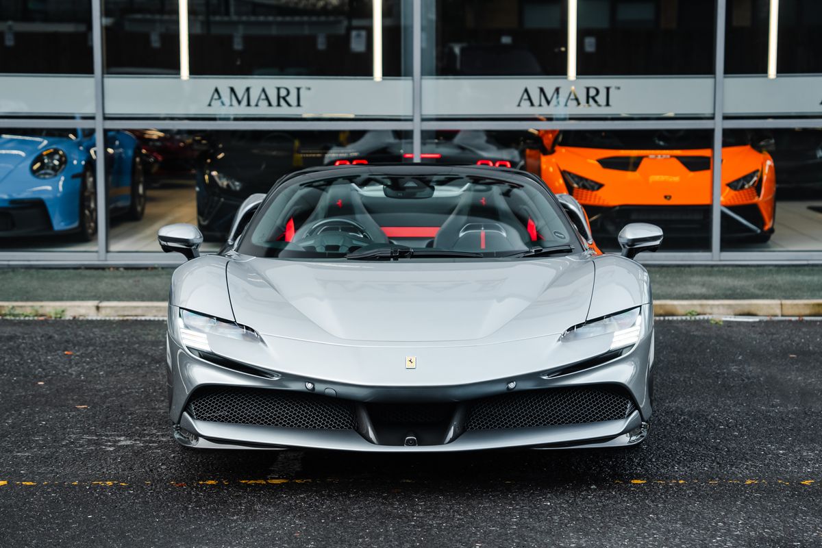 Ferrari SF90 Spider